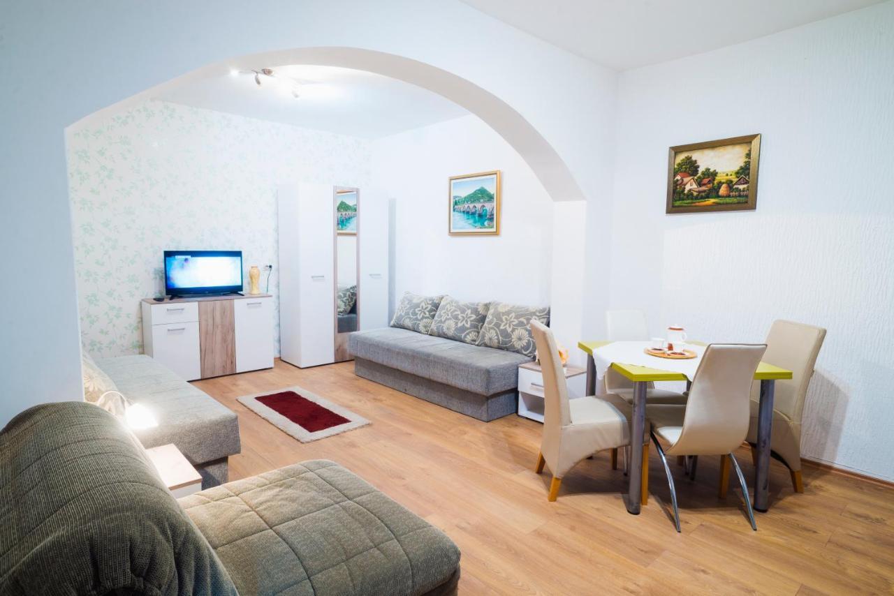 Apartmani Slavica 雅戈丁那 外观 照片